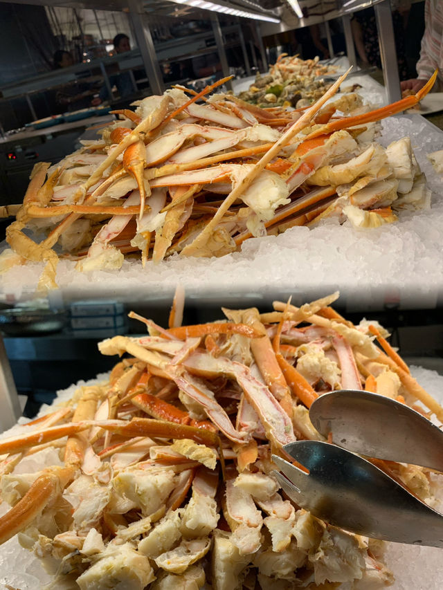 Feast Fit for a King: Indulging at Bacchanal Buffet in Caesar's Palace