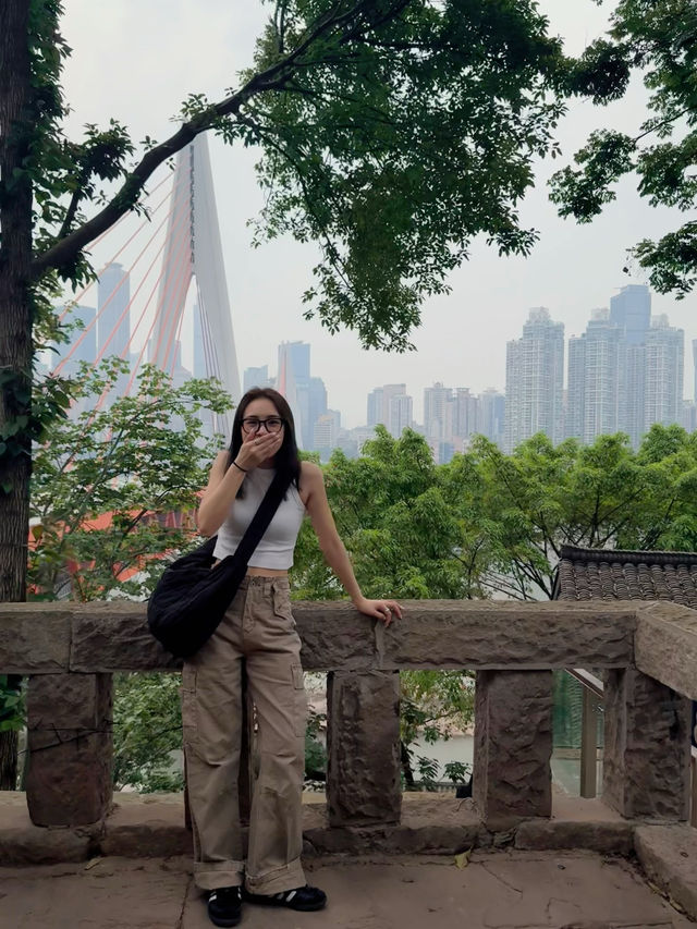 重慶，你去了就不想走。