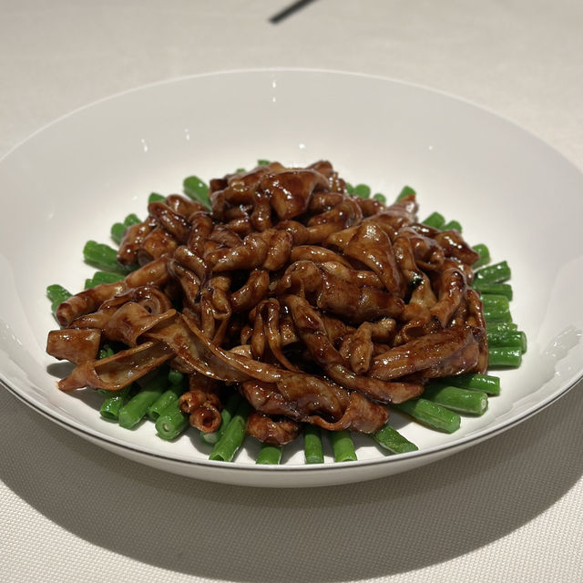 傳統粵菜．精緻地道．炳勝品味
