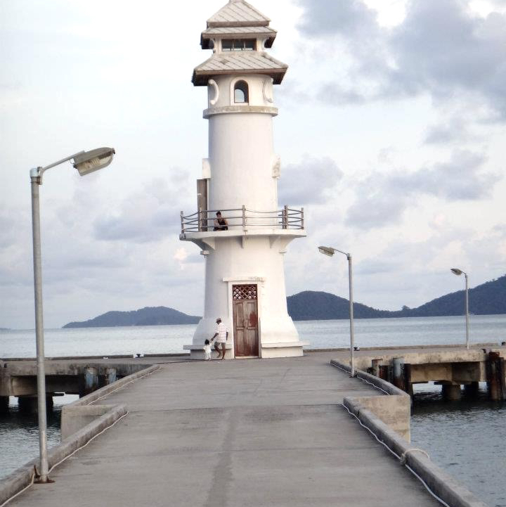 Tìm kiếm ngọn hải đăng trên đảo Koh Chang, tỉnh Trat
