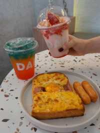 DAF Cafe‘ คาเฟ่พระราม 3 