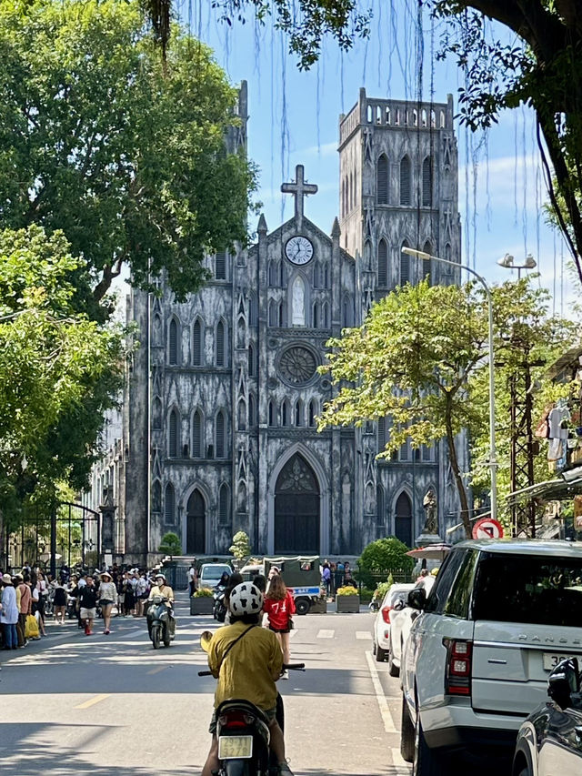 โบสถ์คาทอลิก ⛪️ เก่าแก่&สวยเด่นที่สุดในฮานอย