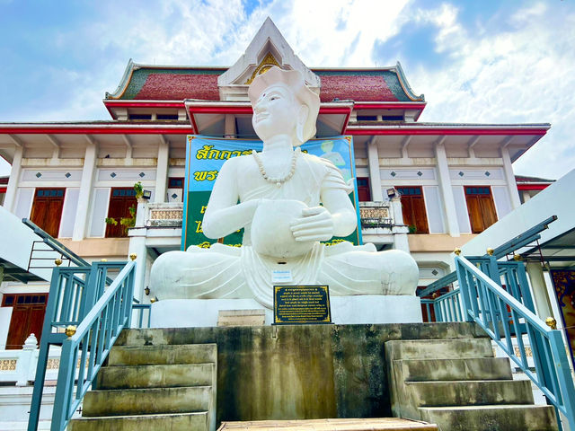 ขอพรท้าวเวสสุวรรณวัดนางชี