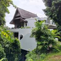 Exclusive Resort, Beautiful Beach, Emerald Water!