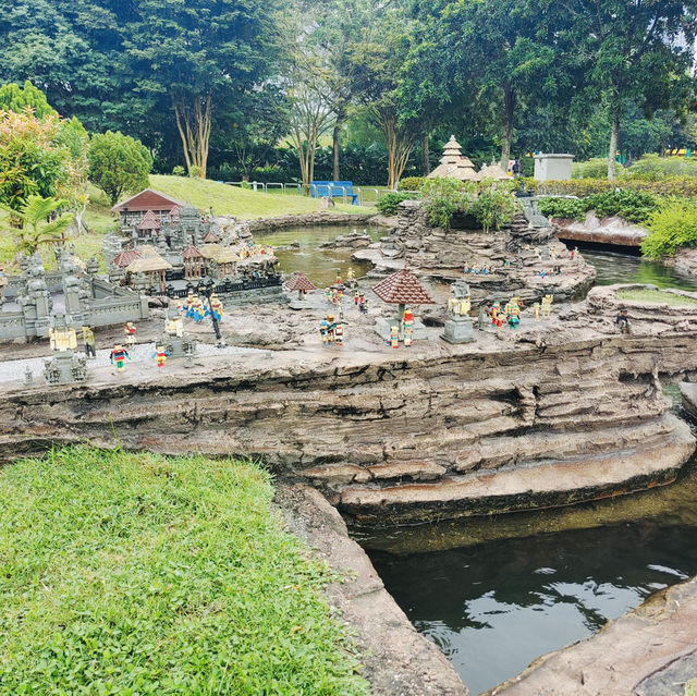 Miniature Marvels: Exploring Asia’s Icons at Miniland, Legoland!