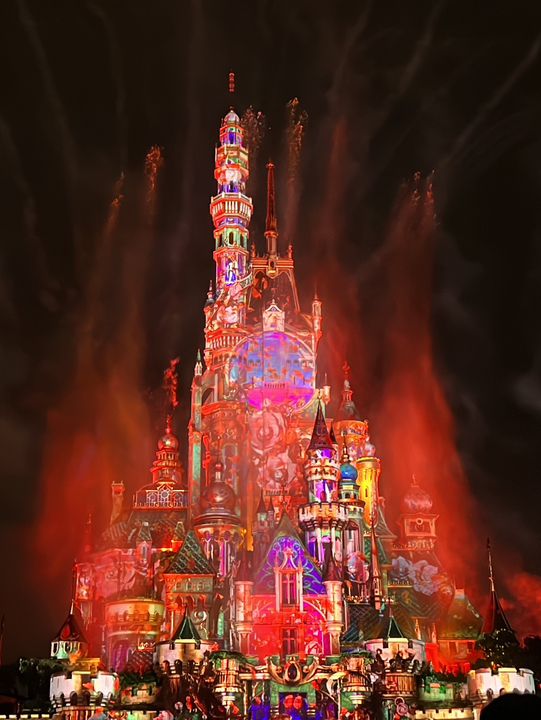 มาดูพลุที่ Hongkong Disneyland กันค่าาา