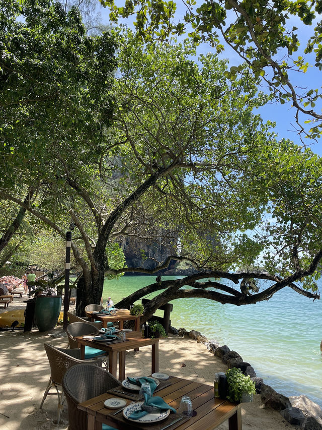 The Grotto@ Rayavadee ร้านอาหารบรรยากาศถ้ำ กระบี่