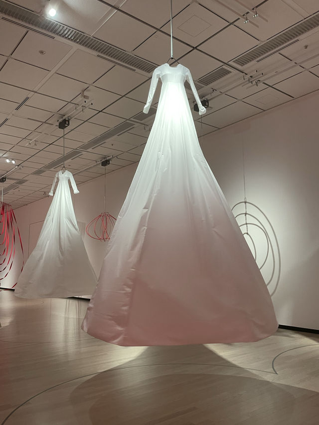 大阪観光🥰素晴らしい展覧会が見れる素敵な美術館🖼️✨