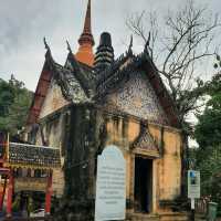 สักการะพระเจดีย์บนเขาพร้อมชมวิว 360 องศา