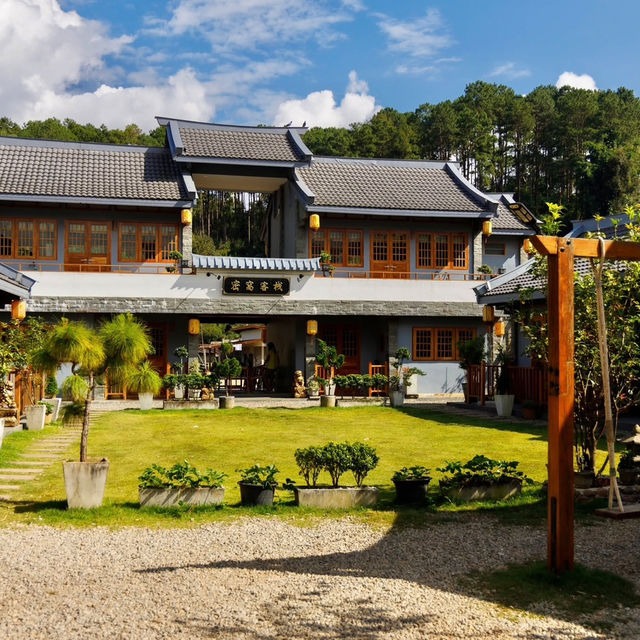 Miwo Kezhan มิโวเคอจ้าน บ้านรักไทย 