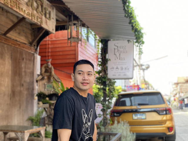 สองผัวเมีย / SongPhuaMia Cafe & Bar (Husband & Wif