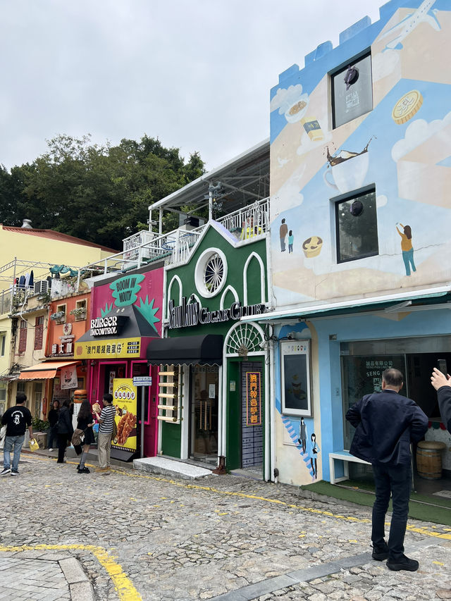 เดินเล่น ตะลุยกินที่ย่าน Taipa 🥖