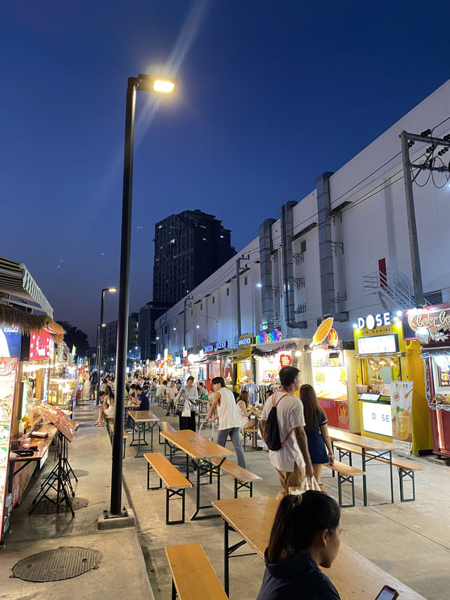 ✨ JODD FAIRS – ที่ชิลล์ใหม่ของกรุงเทพฯ 🌟