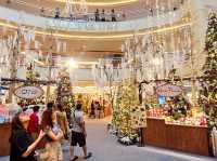 A Christmas encounter at Mid Valley Megamall