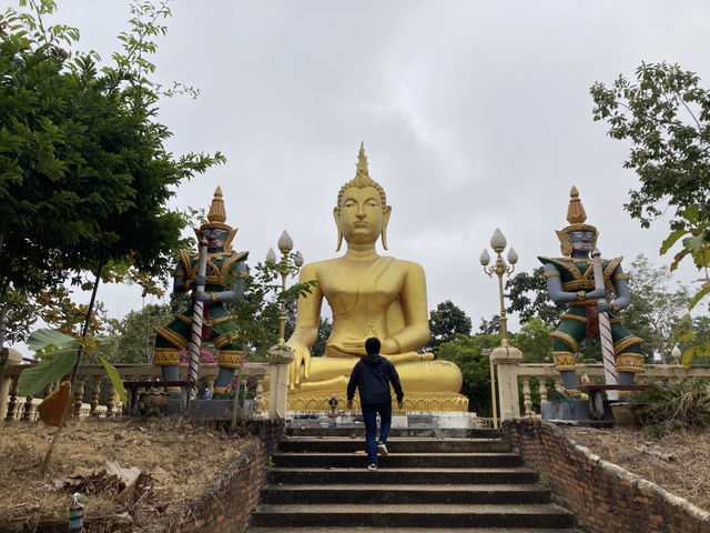วัดพระธาตุจอมทอง