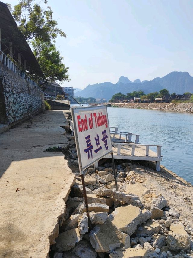 ล่องห่วงยาง ที่แม่น้ำ วังเวียง Nam Song River 
