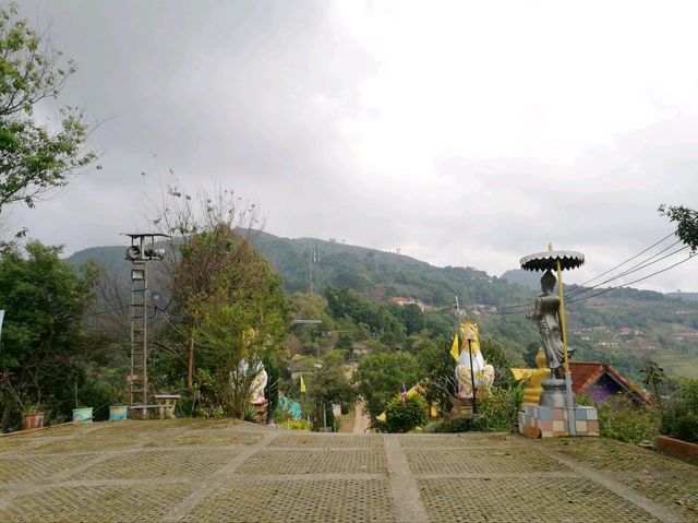 Wat Doi Pha Tang วัดดอยผาตั้ง ไหว้พระเชียงราย