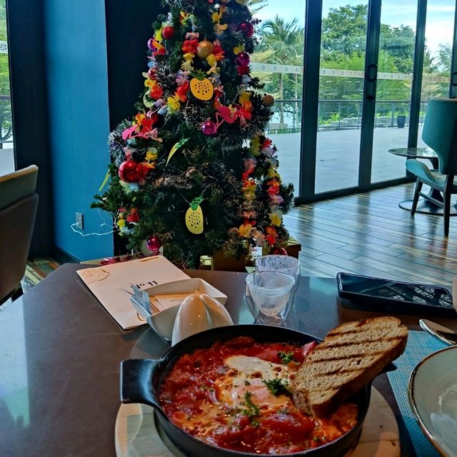 Free Flow Bubbly For Breakafsat at No. 11