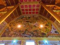 วิหารสีทองอร่ามงดงามเป็นเอกลักษณ์ ใจกลางเมืองน่าน