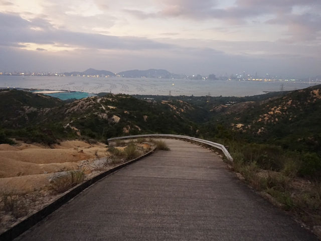 Hong Kong’s Hidden Grand Canyon: A Geological Marvel Beyond the Cityscape