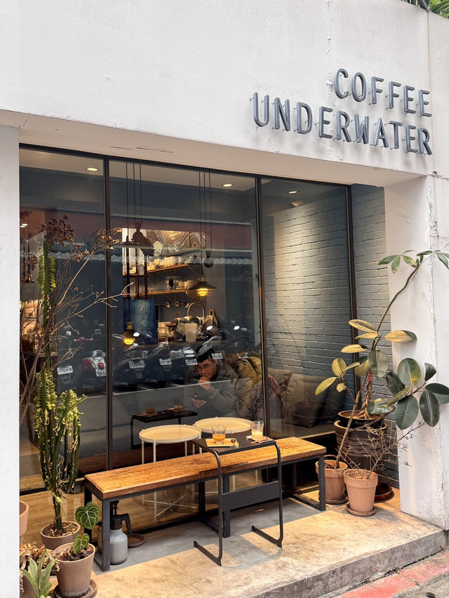 南京復興站辦公咖啡廳「Coffee Underwater」
