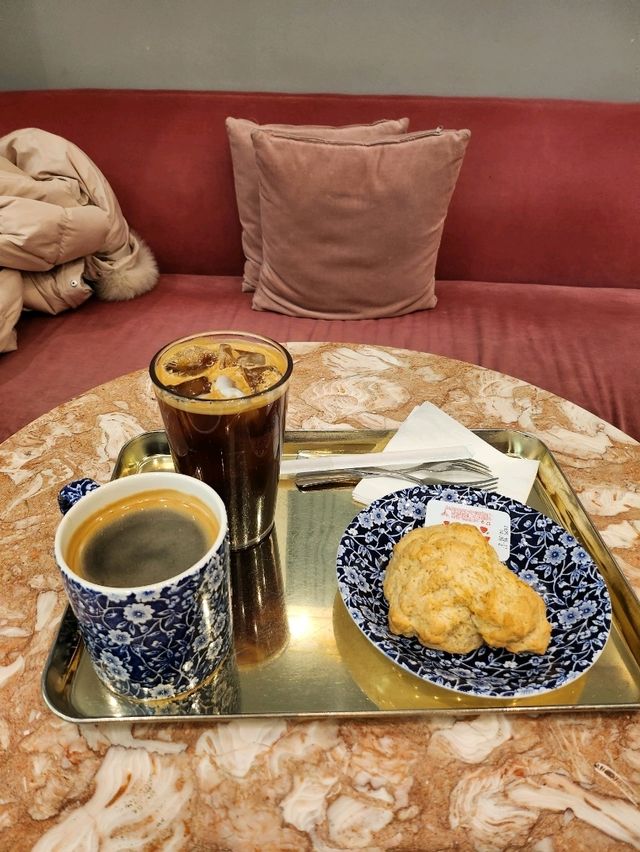 영국왕실 분위기를 가진 카페 헤븐온탑💙