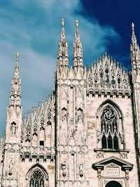 Milan Cathedral: A Gothic Marvel!