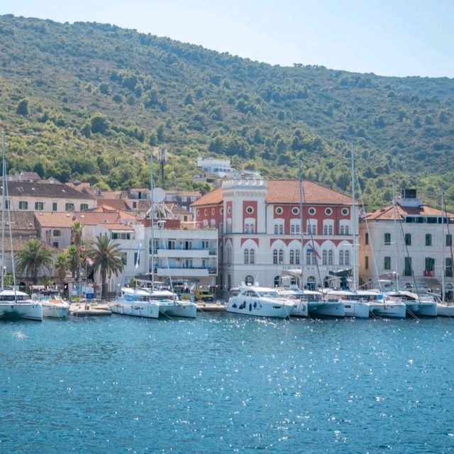 🚢 Luxury Cruise in Croatia – Sail in Style! 🇭🇷✨
