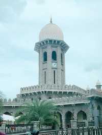 Hyderabad’s Chaotic Charm on Wheels