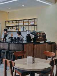 LOYALATTE COFFEE & EATERY