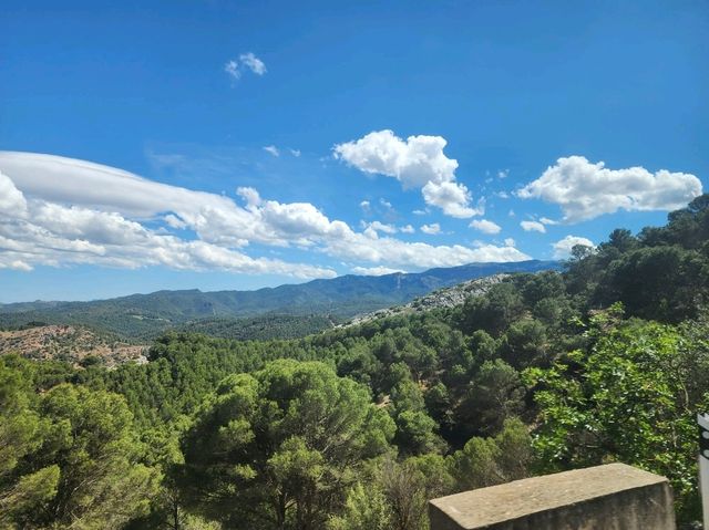 [🇪🇸ロンダ] マラガからバスでロンダへ：快適な移動と美しい景色