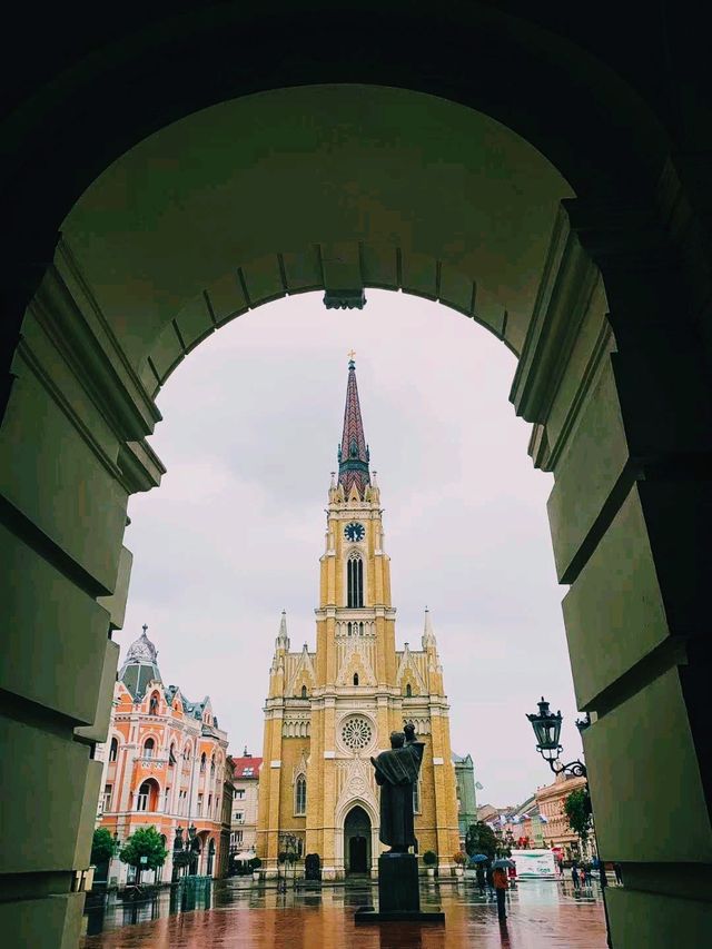 塞爾維亞著名旅遊城市諾維薩德旅行攻略，適合打卡拍照📸