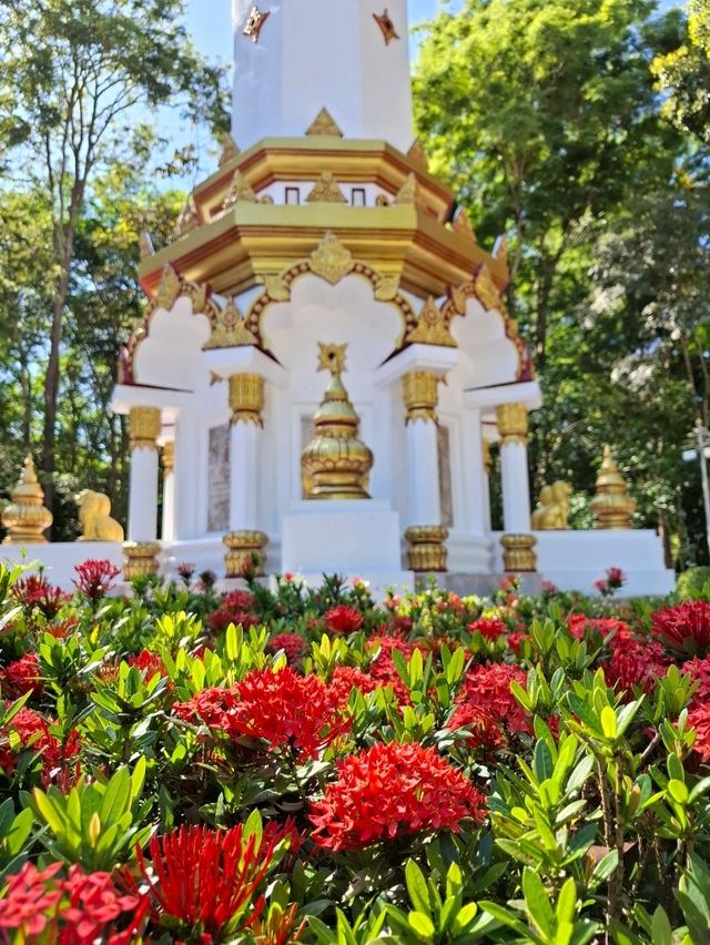 สักการะพระธาตุศรีสุราษฎร์