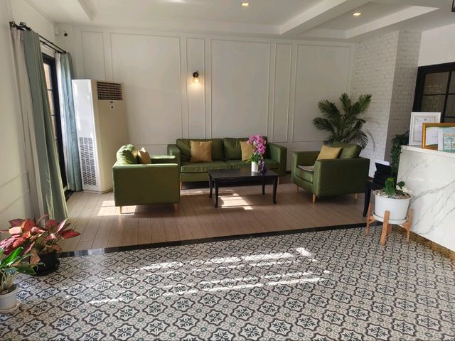 SR Extra Boutique Hotel