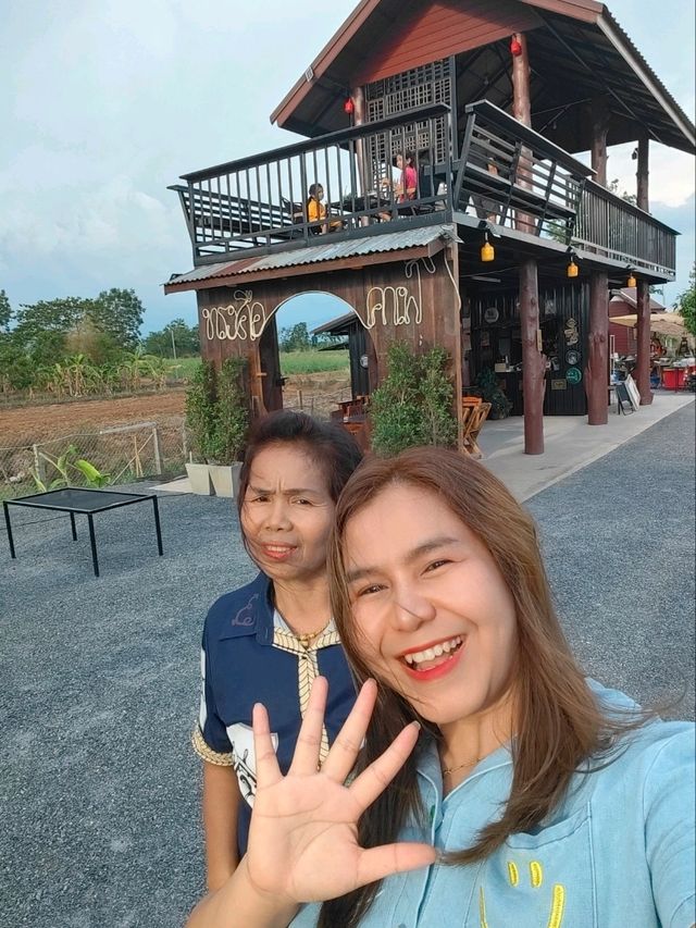 ทรงคือ คาเฟ่ 🌼