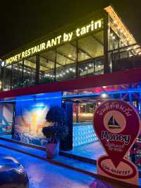 Restaurant/Bar with a vibe