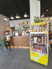 บ้านวิชั่นคาเฟ่ by กระแป๋ง สุรินทร์ 