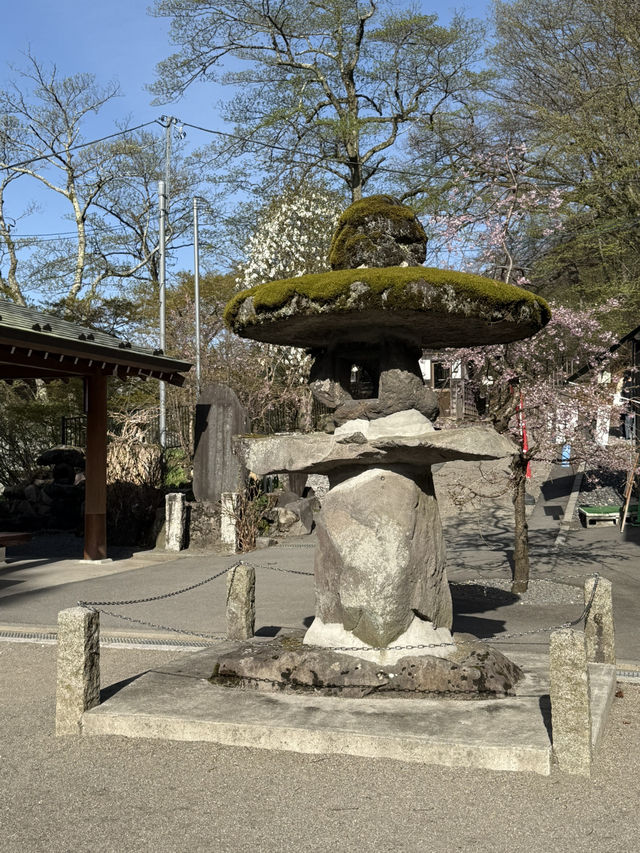  伊香保温泉の守り神「伊香保神社」—石段の頂上で願いを込める旅