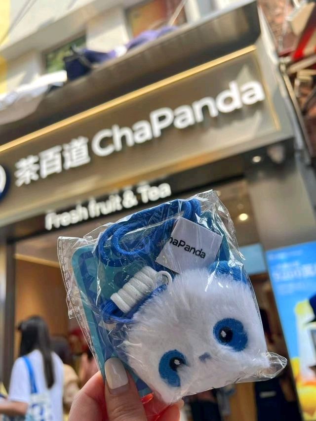 茶百道首店登陸澳門啦官也街！🥳
