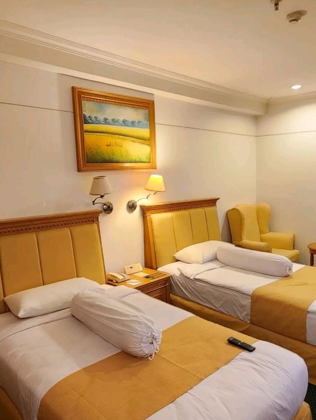 🏨 Harmoni Suites Hotel, Batam — Cozy Comfort in the Heart of Nagoya