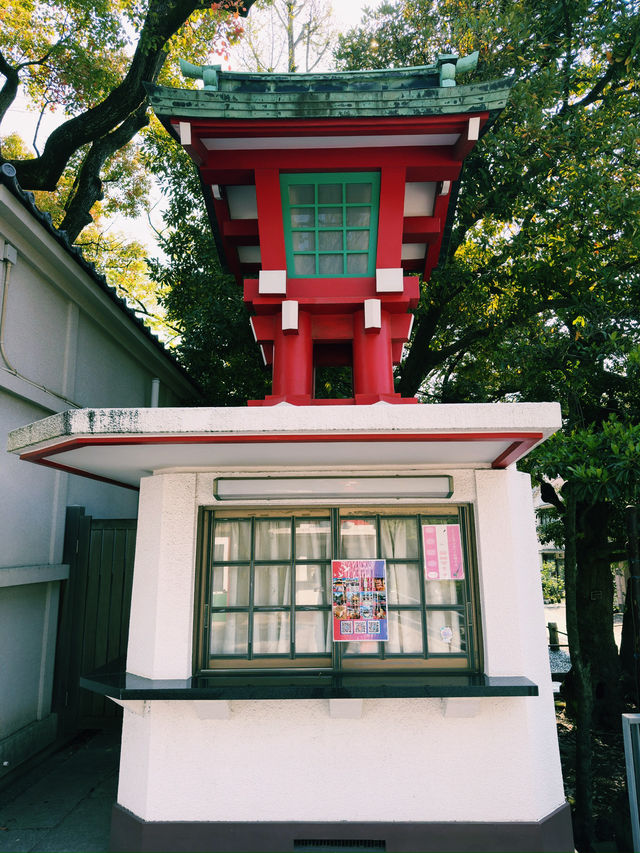 東京｜地鐵東西線｜城市節奏與生活氣息的藍色動脈
