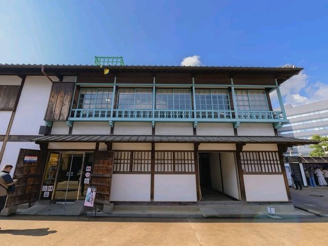 Step Into Japan’s Quirky Old Trade Days