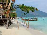 🏝️ Koh Lipe: A Backpacker’s Guide to Thailand’s Mini-Maldives!  
