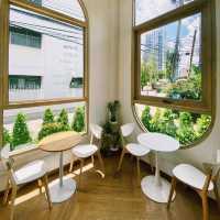 Warm.bkk : คาเฟ่สไตล์มินิมอลอบอุ่น