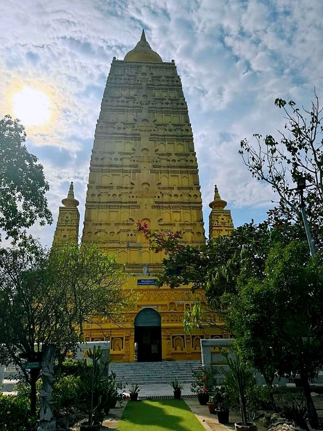 วัดชมโพธยาราม กับพุทธคยาเจดีย์ สถานที่ตรัสรู้