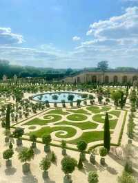 Palace of Versailles – A Journey into Royal Grandeur