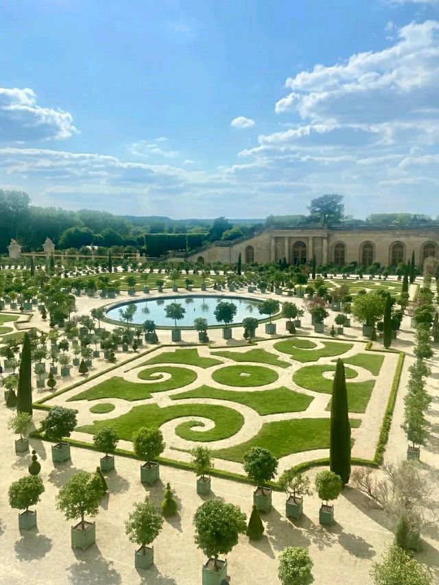 Palace of Versailles – A Journey into Royal Grandeur