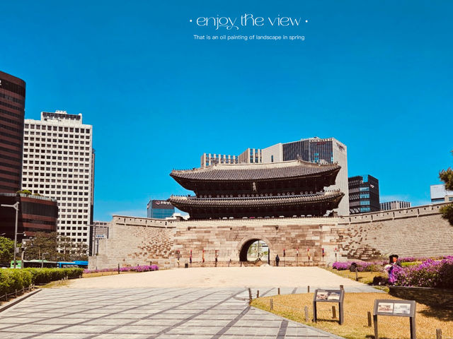 A Reflective Stroll to Sungnyemun Gate: A Journey Through History