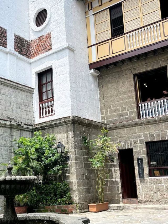 🇵🇭✨ Explore Manila: The Heartbeat of the Philippines 🏙️🌸