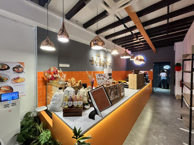  ☕ Cafe Ground @ 252 – Your Chill Oasis in Chinatown
